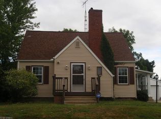 5411 Columbus Rd, Louisville, OH 44641