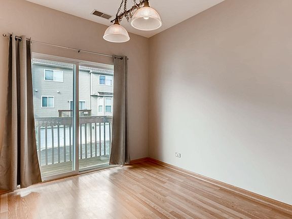 3rd image of 750 Cherry Creek Dr