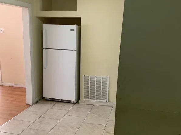 102 Hopkins Avenue image 7 of 9