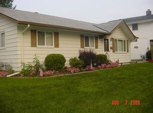 1209 Mohegan Trl, Willoughby, OH 44094