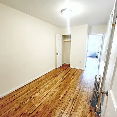 Rented by MAC Realty NY | media 8