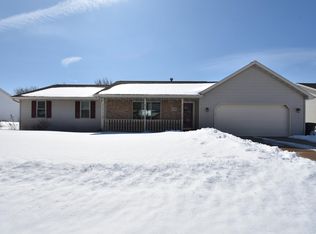 2949 Belle Plane Rd, Green Bay, WI 54313