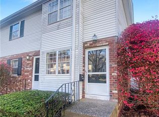 8 Georgetown Dr #C, Enfield, CT 06082