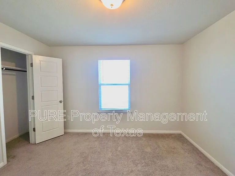 10400 Alemoor Dr — Photo 18