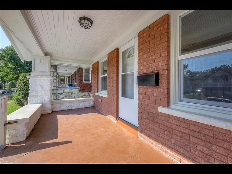 2930 Bales Ave — Photo 19