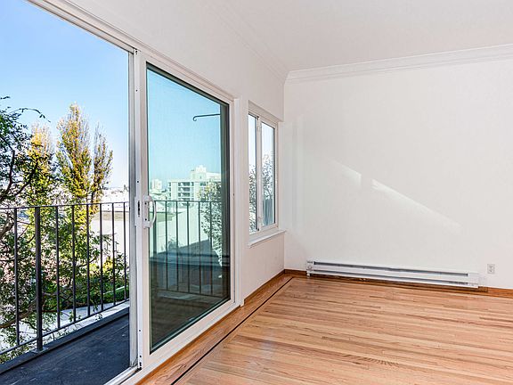 5th image of 2080 Gough St #205