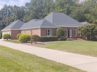 118 Willoughby Park Dr, High Point, NC 27265