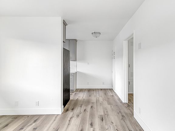 3rd image of 7733 Laurel Canyon Blvd #10