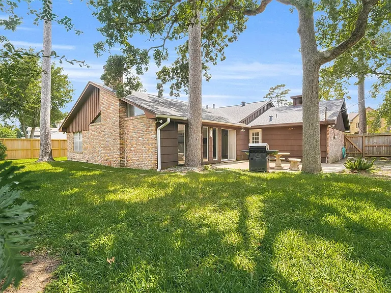 442 Mignon Ln — Photo 33