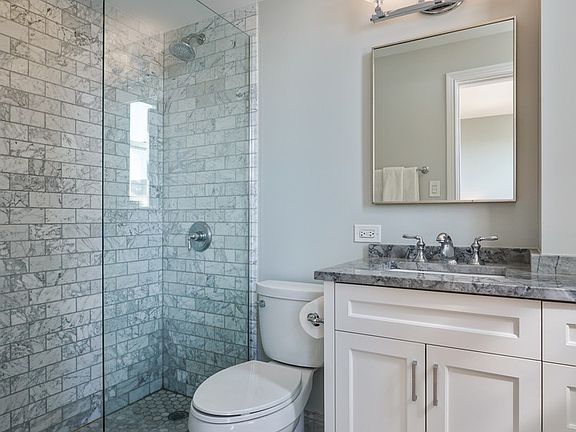 4th image of 3500 N Lake Shore Dr APT 13A