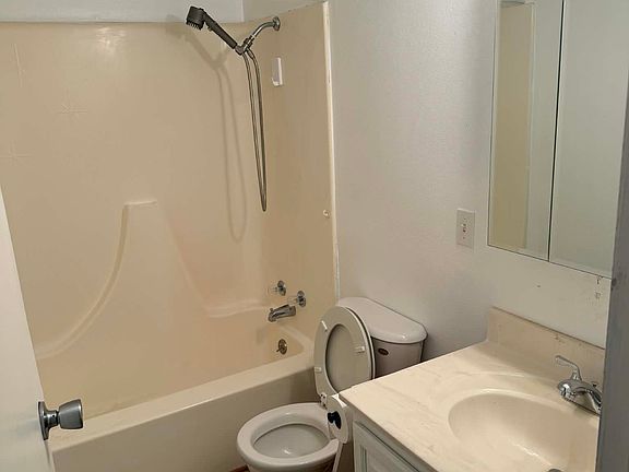 2nd image of 117 Hillhaven Dr
