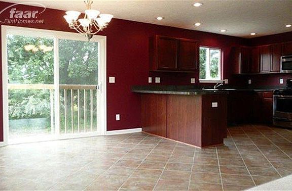 4th image of 16 Burton Estates Dr