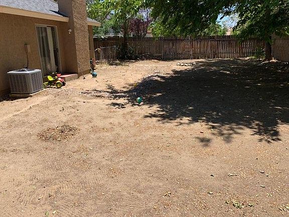 4th image of 43451 Carol Dr