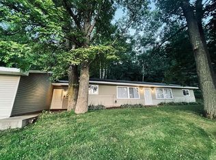 29489 Old Sextonville Dr, Lone Rock, WI 53556