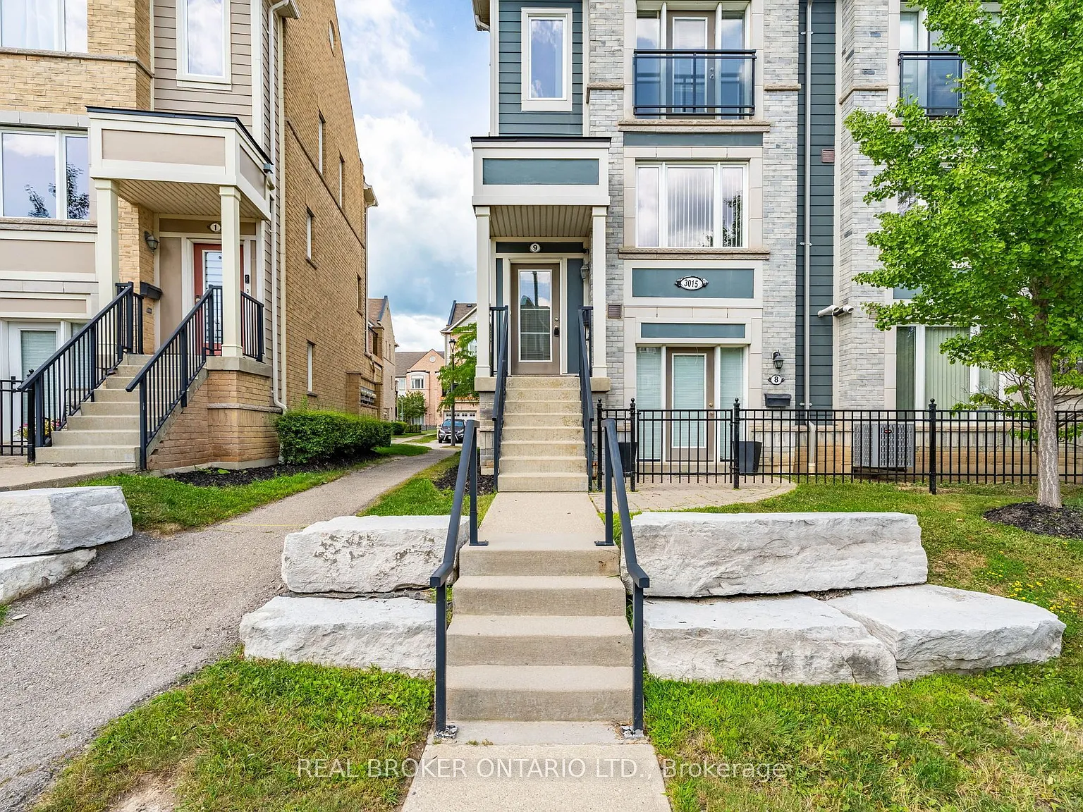 3 bed, $3,200 — Photo 2