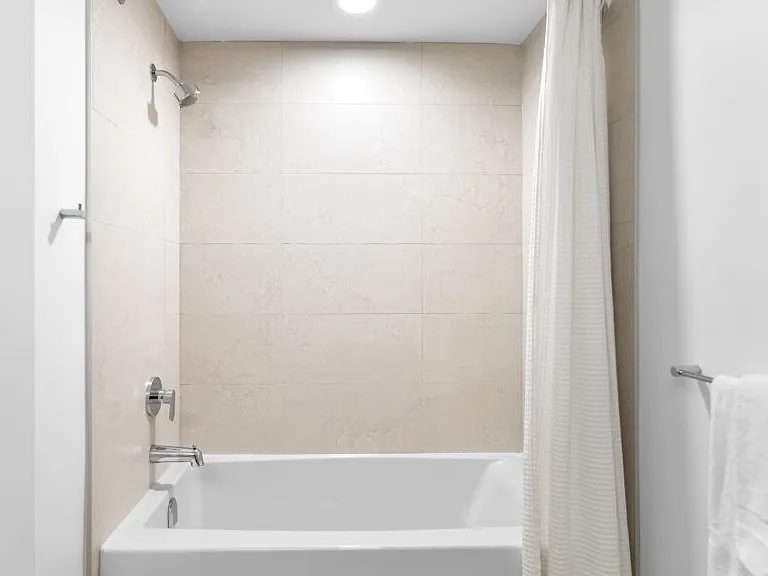 854 Esquimalt Rd — Photo 38