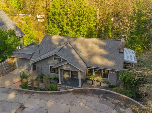 2666 SW Brae Mar Ct, Portland, OR 97201