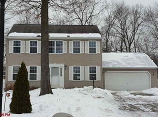 11 David Ln, Saratoga Springs, NY 12866