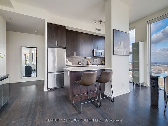 4th image of 85 Duke St W #1703