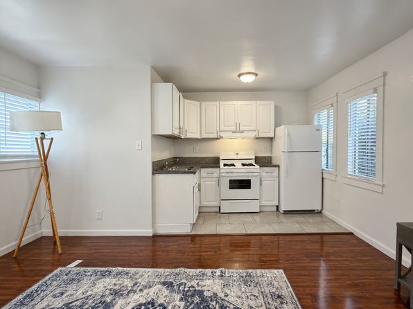 746 Daisy Ave APT 1