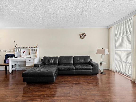 4th image of 801 Three Islands Blvd APT 307