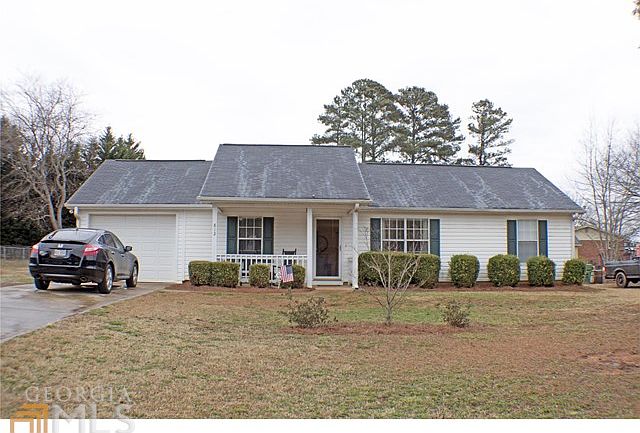 1st image of 812 Park Lake Ct NW