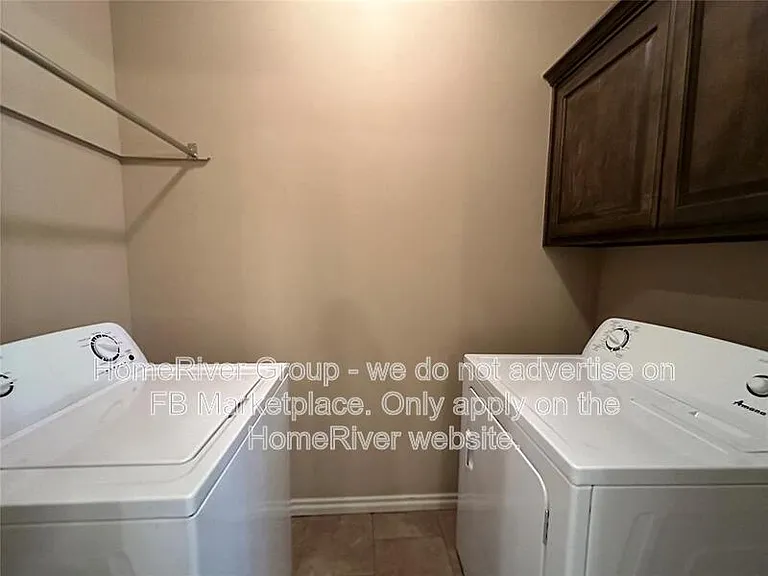 1005 SW 92nd St — Photo 9