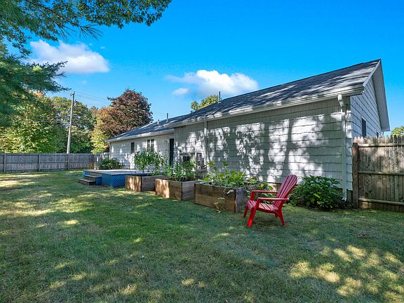 5th image of 217B Buxton Road