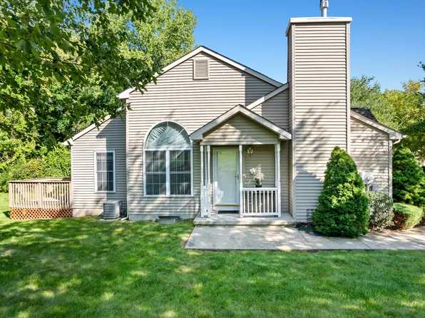 25 Hamden Hills Drive #50, Hamden, CT 06518