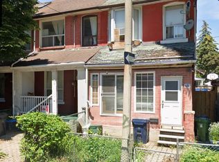 46 Sullivan St, Toronto, ON M5T1C1