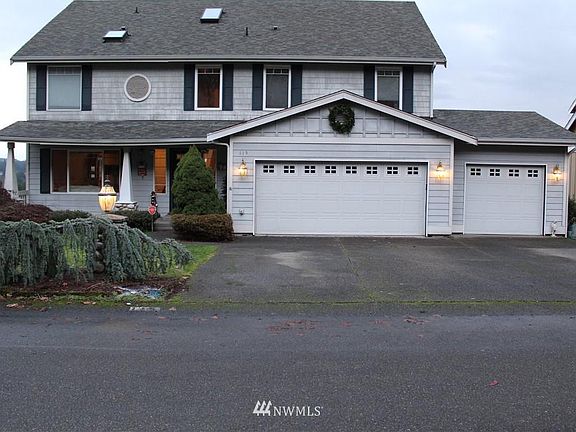 2nd image of 115 66th Avenue Ct E