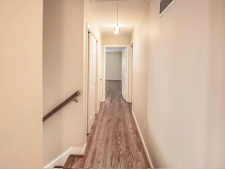 6226 Hardy Dr — Photo 15