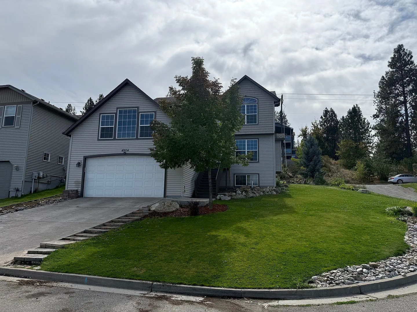 Spacious 4 Bedroom Home in Spokane Valley — Photo 3