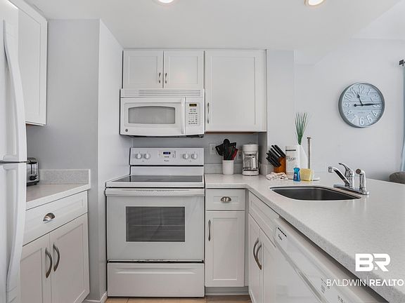 3rd image of 497 Plantation Rd APT 1139