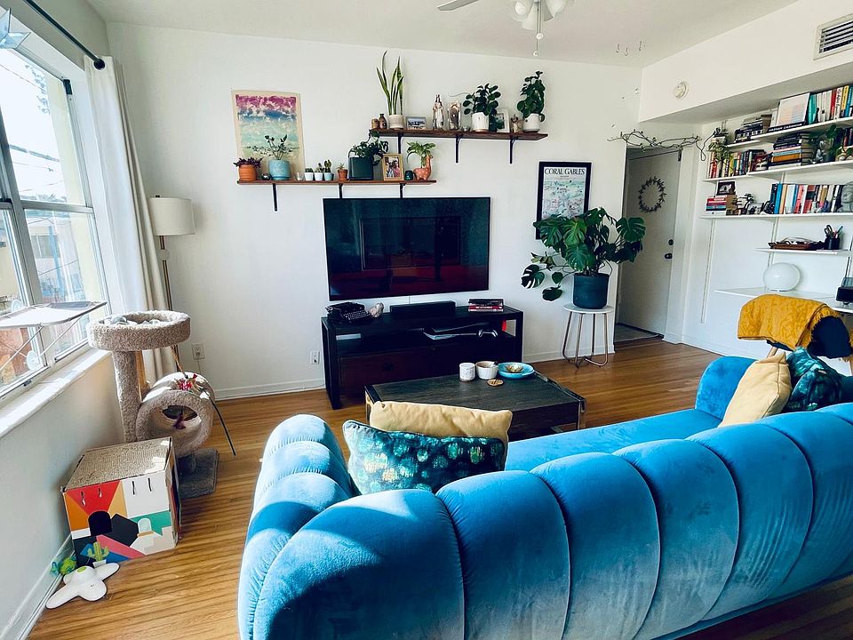 1st image of 1051 NE Euclid Ave #205