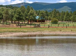 9 Twin Ponds Ln, Las Vegas, NM 87701