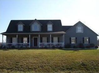 102 Pointe O Woods Dr, Huddleston, VA