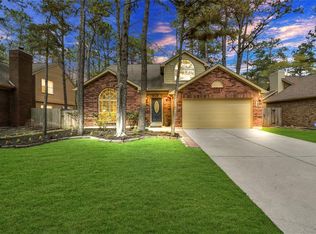 183 N Village Knoll Cir, Spring, TX 77381