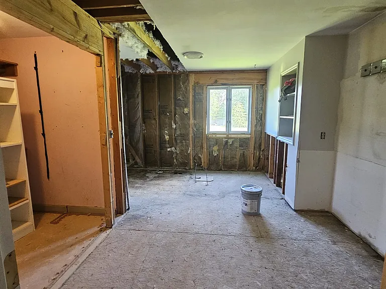 700 Melvin Hill Rd — Photo 9
