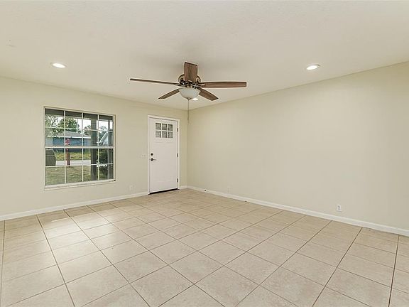 4th image of 408 Lake Ned Rd