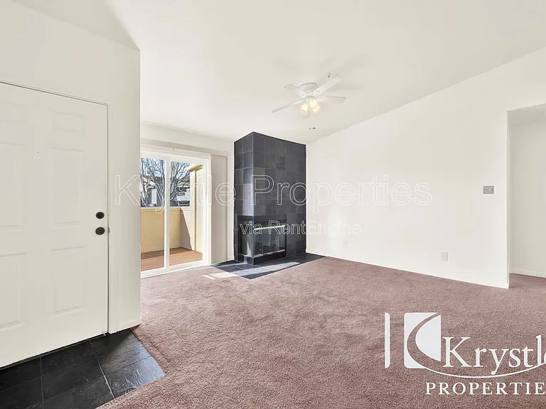 1201 Glen Cove Pkwy #1407 — Photo 5