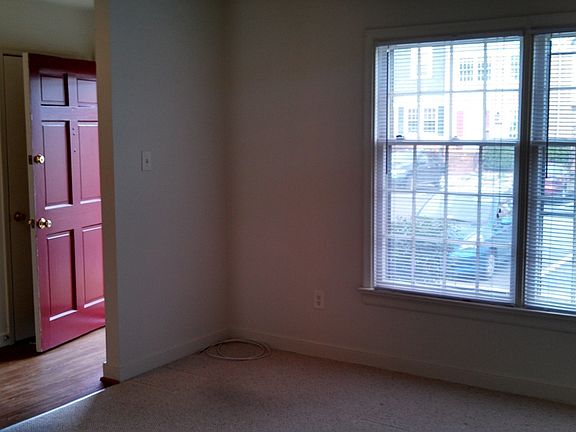5th image of 2237 Cresthaven Ct