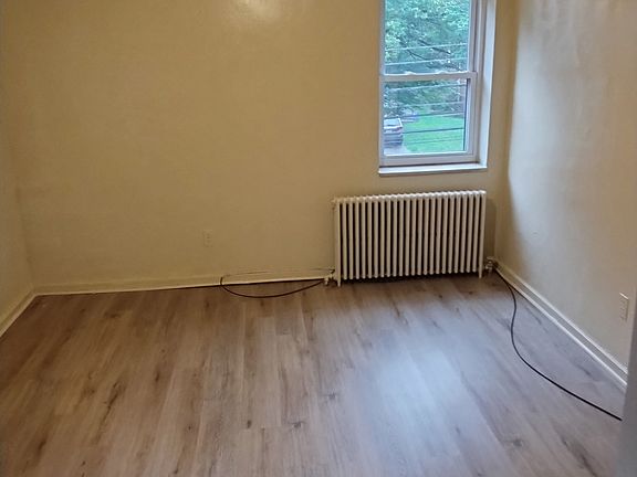4th image of 121 Mount Lebanon Blvd APT 9