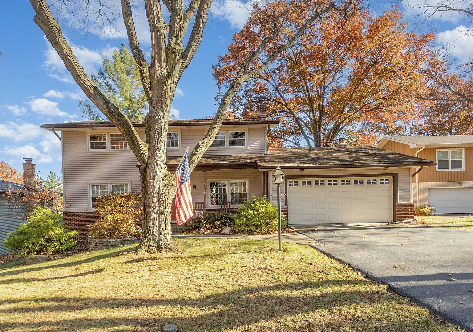 5735 Dearborn Pkwy, Downers Grove, IL 60516 | MLS #12519023 | Zillow