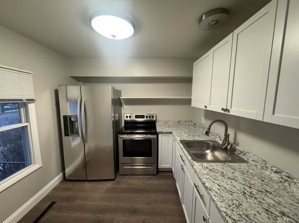 100 S Lewis St #100, Saline, MI 48176