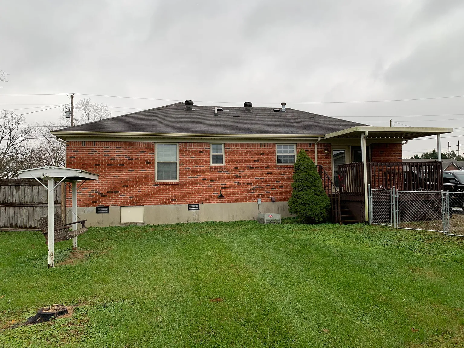 129 Howlett Rd — Photo 3