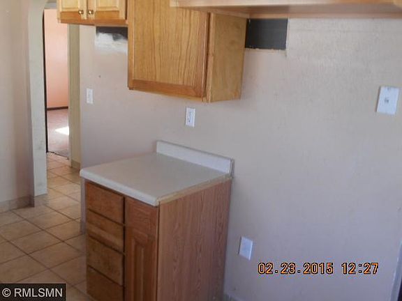 5th image of 369 Maryland Ave E