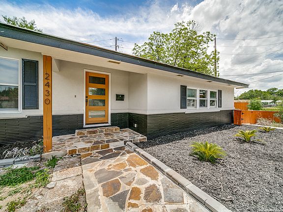 2nd image of 2430 W MAGNOLIA AVE