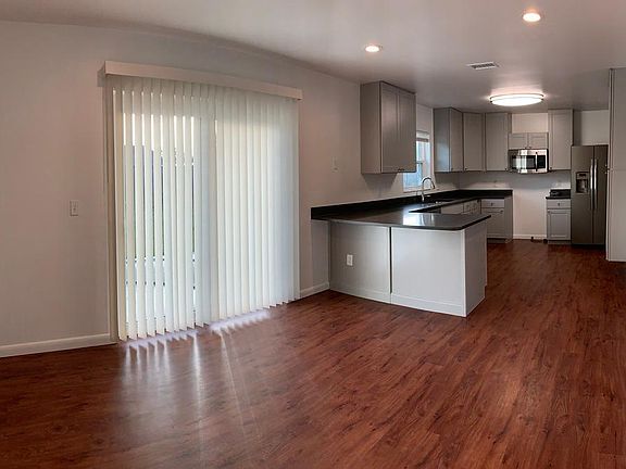 Dining Room & Kitchen