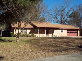 724 Kenneth St, Carthage, TX 75633